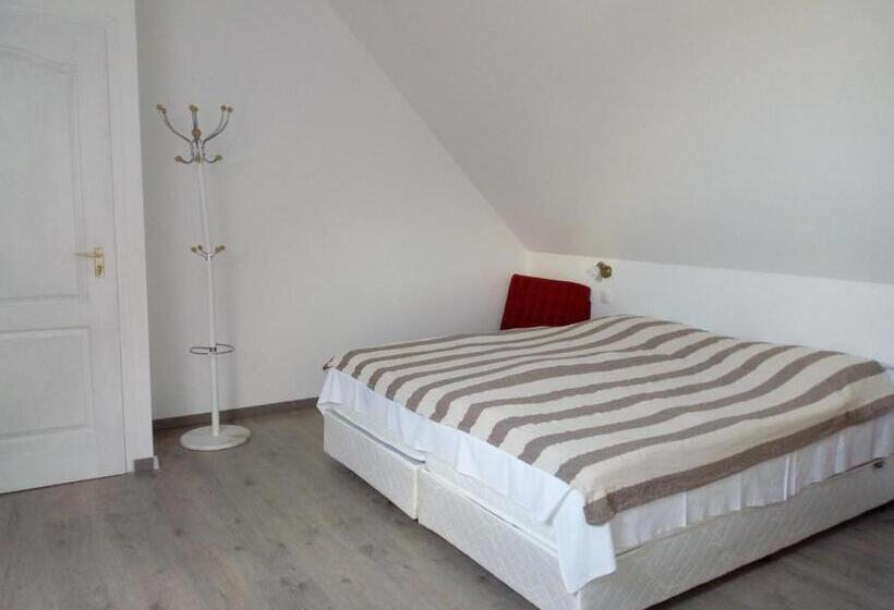带2个卧室的套房, Nosztalgia Vendégház