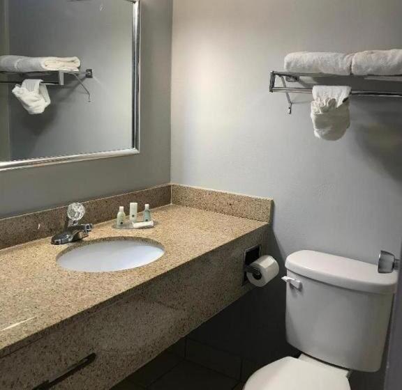 스탠다드 룸 더블 침대 2개, Quality Inn & Suites Gulf Breeze Bayside Near Pensacola Beach