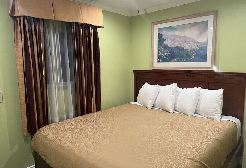 家庭套房, Redondo Inn And Suites