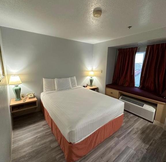 Номер Стандарт Адаптированный для Инвалидов, Microtel Inn & Suites By Wyndham Gallup   Pet Friendly