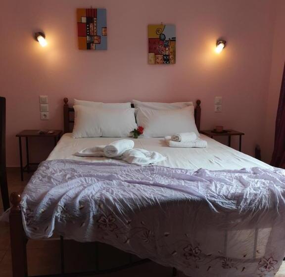 اتاق استاندارد با چشم‌انداز کوهستان, Poseidon Rooms