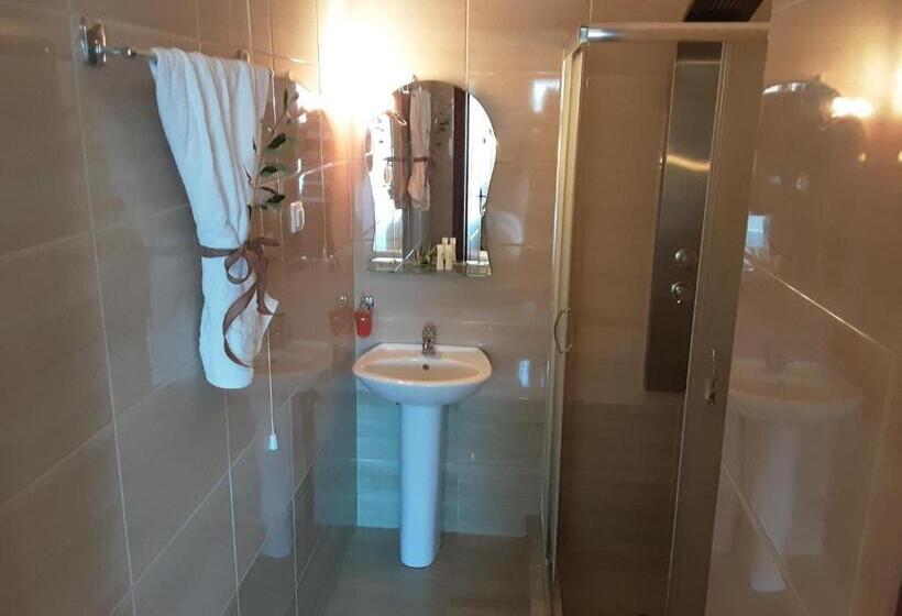 اتاق اکونومی, Poseidon Rooms