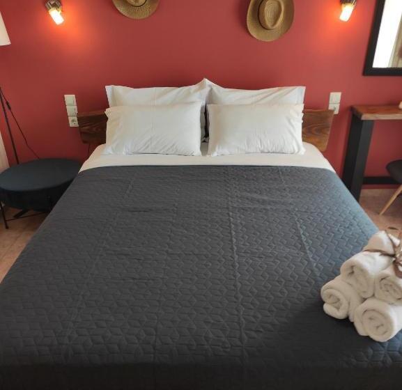 اتاق لوکس با چشم‌انداز دریا, Poseidon Rooms