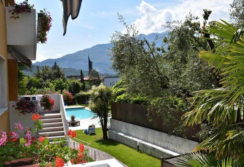 Студия Стандарт, Villa Dina