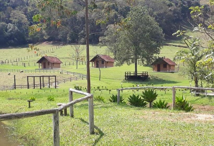 샬레, Pousada Colar De Ouro Chalés