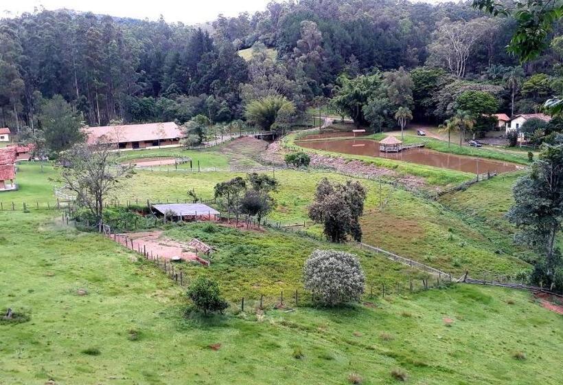 샬레, Pousada Colar De Ouro Chalés