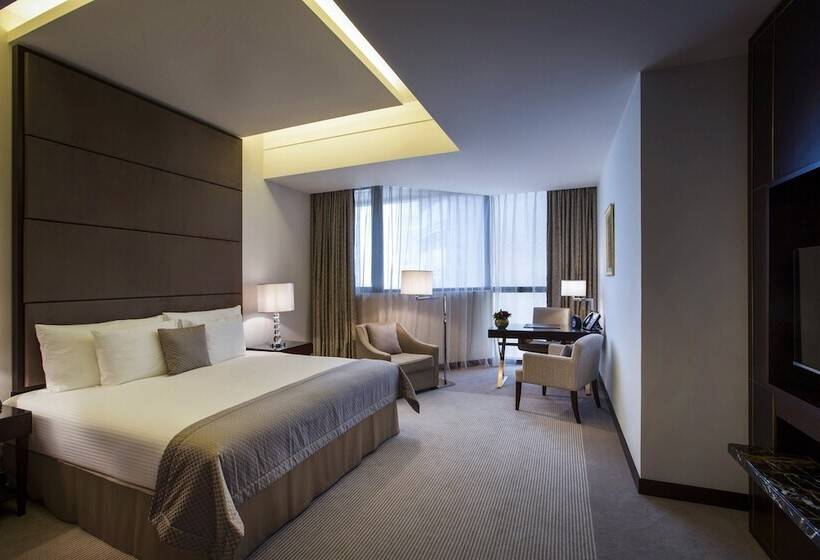 Апартаменты 3 Спальни, Bab Al Qasr Residence