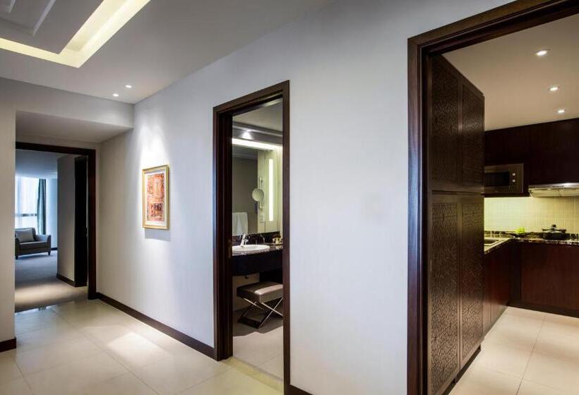 Апартаменты 3 Спальни, Bab Al Qasr Residence