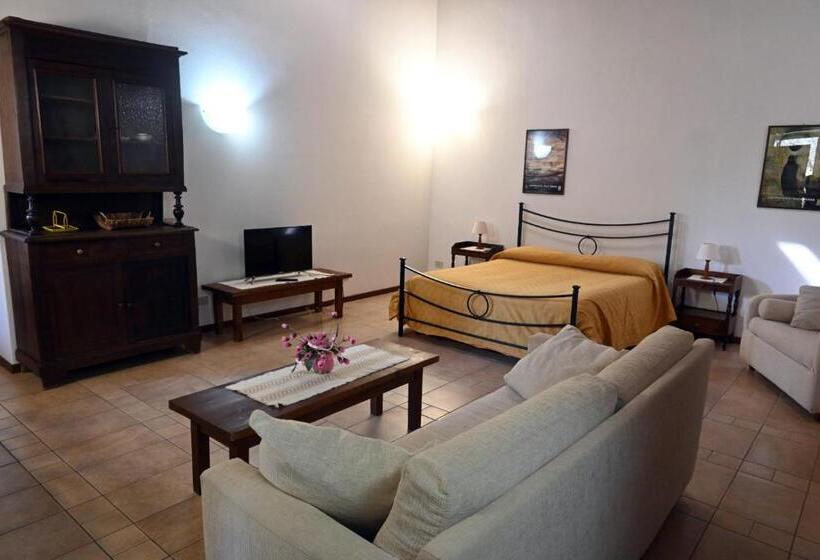 Студия Стандарт, Agriturismo I Due Casali
