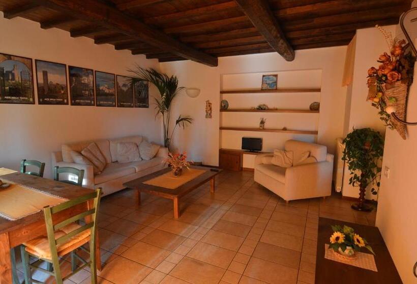 Семейный Номер Вид на Сад, Agriturismo I Due Casali