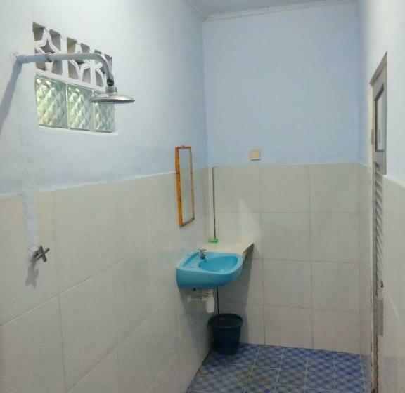 Номер Стандарт, Lilypad Guest House