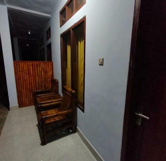 Номер Стандарт, Lilypad Guest House