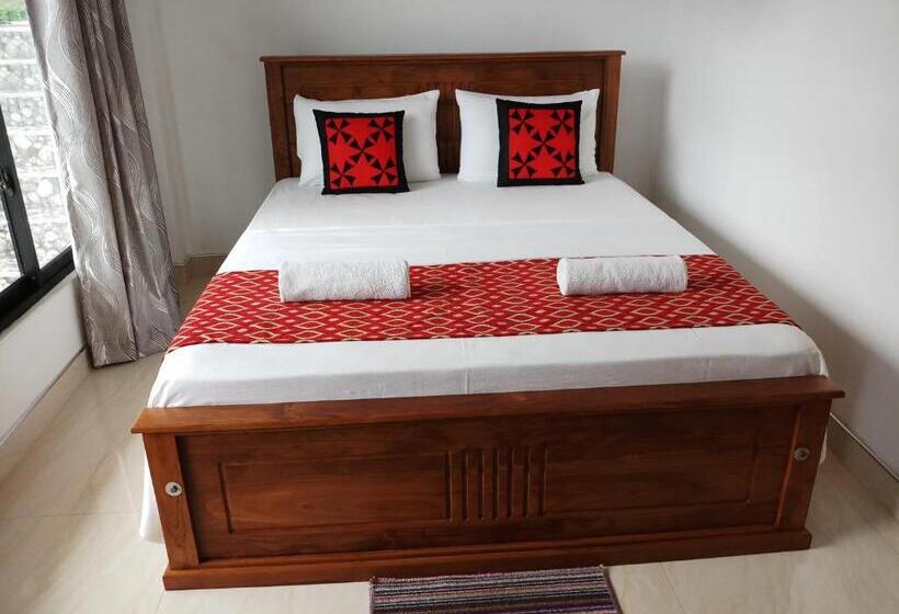 Standard Room, Shani Residence Kandy