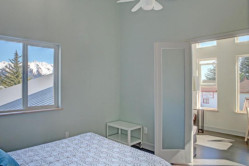 Люкс 2 Спальни, The Vue B&b
