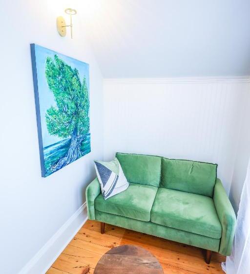 带大床的高级房间, Mahone Bay Bed And Breakfast