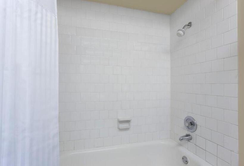 身障者適用スタンダードルーム, Days Inn By Wyndham Bellingham Wa