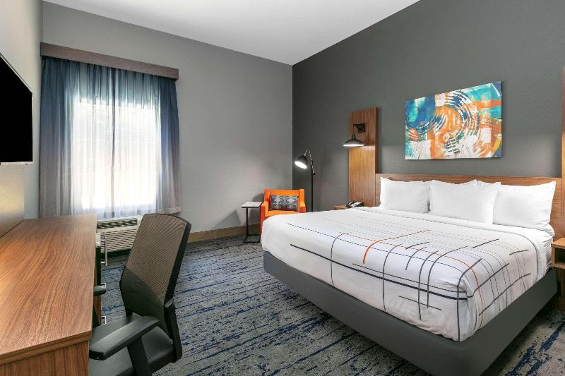 Suite, Staybridge Suites Peoria Downtown, An Ihg