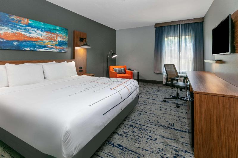 Suite, Staybridge Suites Peoria Downtown, An Ihg