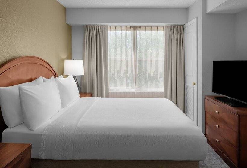 Люкс, Residence Inn Long Island Holtsville