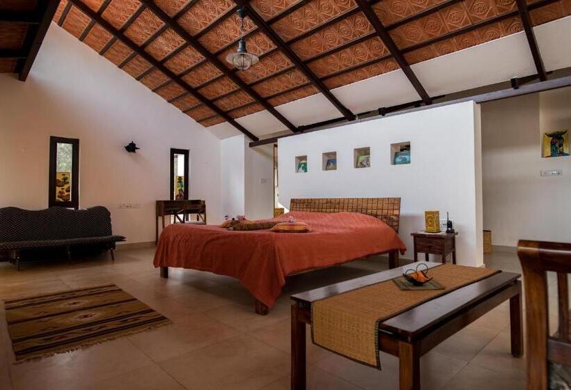 Номер Стандарт, Dhole's Den Bandipur