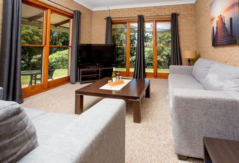 패밀리 룸, Lookout Mountain Retreat