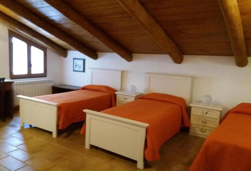 Номер Стандарт Трехместный, B&b Il Melograno