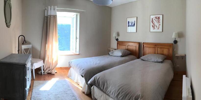 Дом 4 Спальни, Le Chateau D Asnieres En Bessin