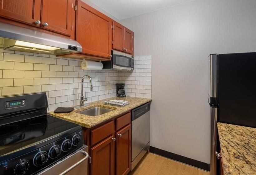 Студия Стандарт, Candlewood Suites Boston North Shore Danvers, An Ihg
