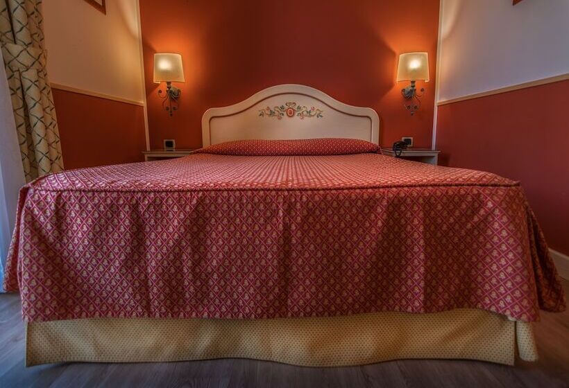 Номер Deluxe Вид на Море Боковой, Grande Albergo