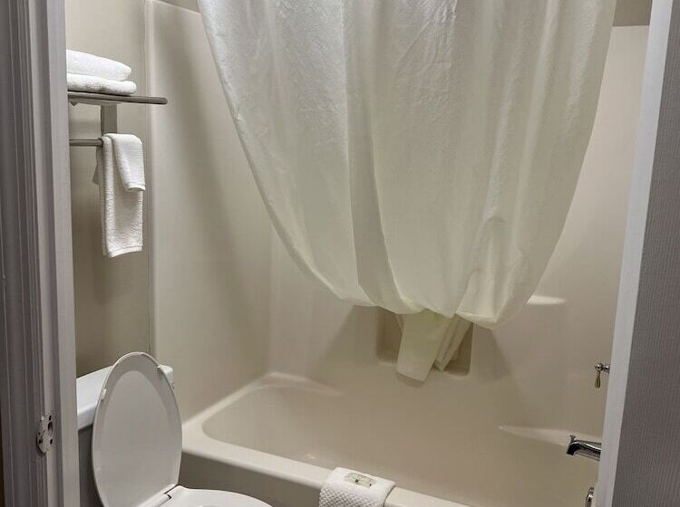 带2个双人床的标准工作室, Quality Inn Palm Bay  Melbourne I95