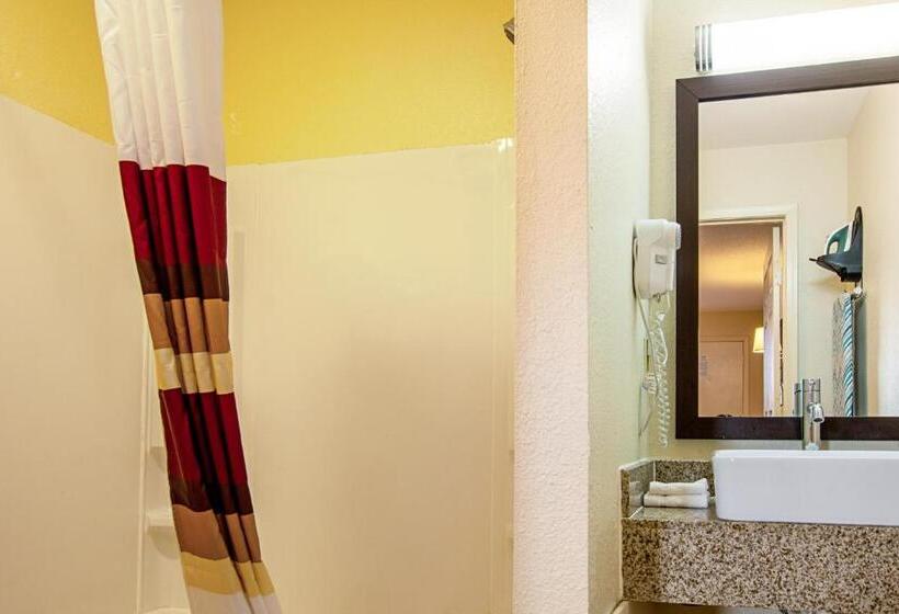 Номер Superior Адаптированный для Инвалидов, Red Roof Inn Scottsburg