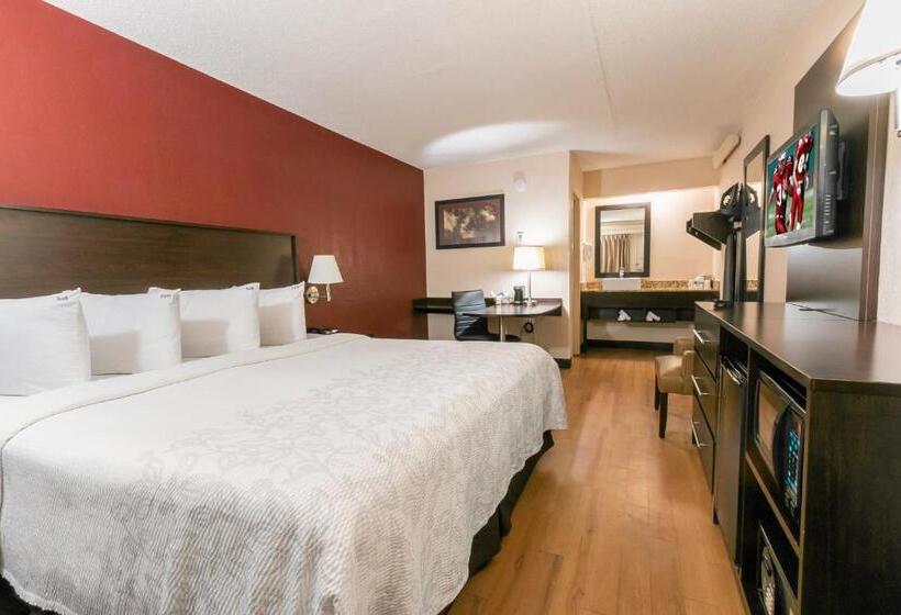 장애인용 디럭스룸, Red Roof Inn Plus+ Birmingham East – Irondale/airport