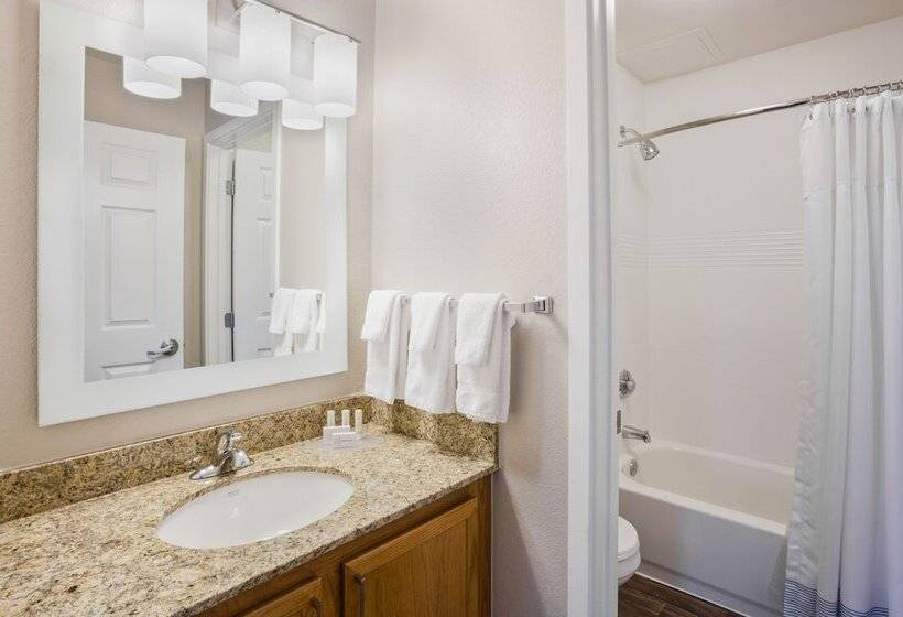 Люкс 2 Спальни, Towneplace Suites Detroit Dearborn