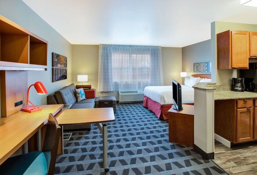 Студио Executive, Towneplace Suites Detroit Dearborn