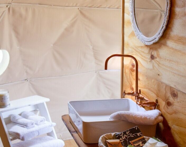 Standard Tent, Domescapes In The Vines