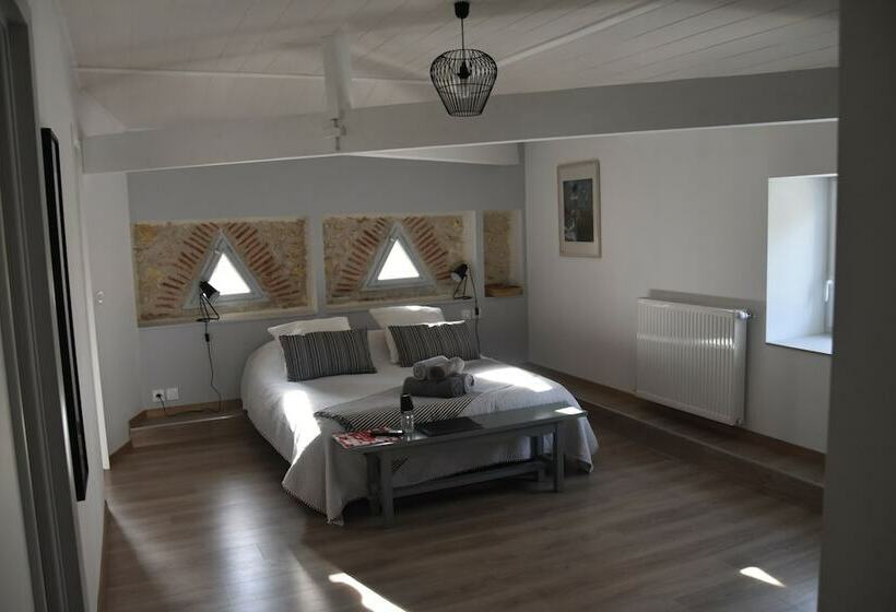 Семейный Номер, Domaine De Calbiac