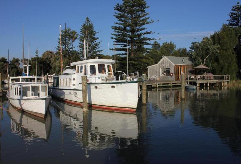 Дом 1 Спальня, Boathouse  Birks River Retreat