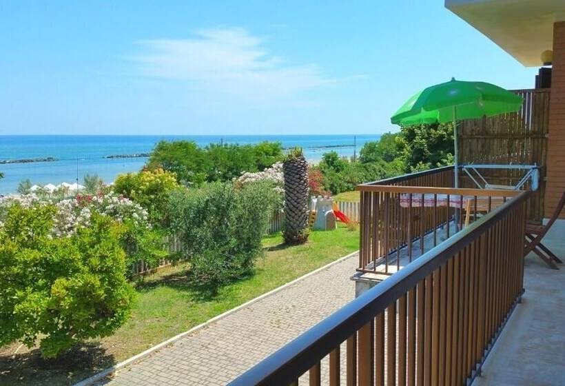 Апартаменты 1 Спальня с Террасой, B&b Villa Eugenia