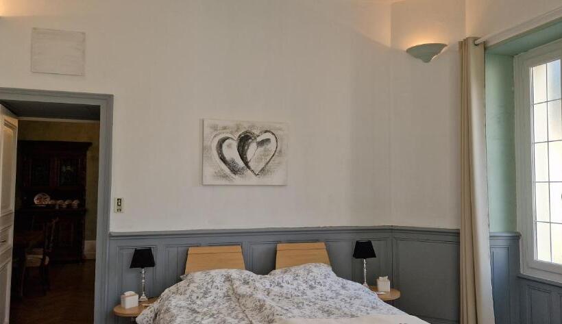 Family Suite, Chateau De Viviez