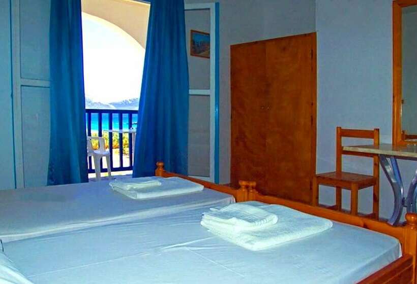 Трехместный Номер Классика, Finikas