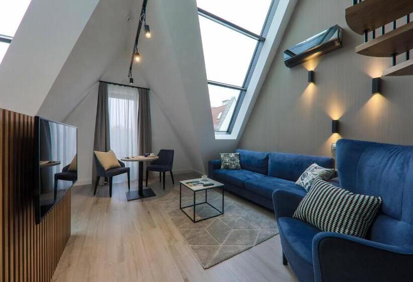 1 Bedroom Penthouse Apartment, Odrzańska Residence Old Town
