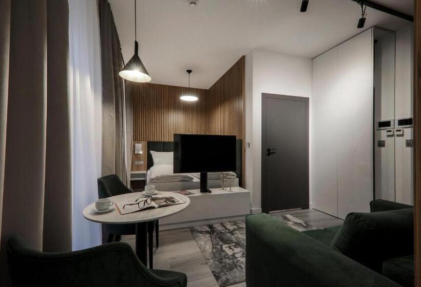 استودیوی لوکس, Odrzańska Residence Old Town