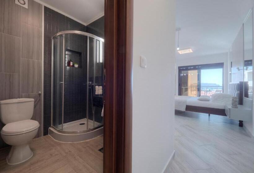 استودیوی استاندارد با چشم‌انداز دریا, Misisuone Apartments Budva