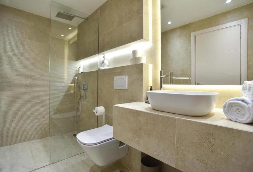 استودیوی لوکس, Misisuone Apartments Budva