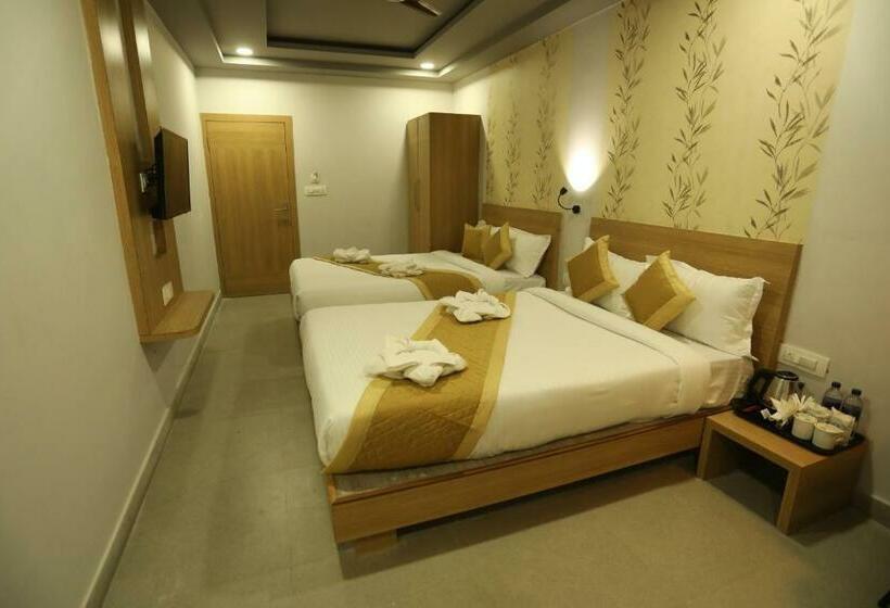 Семейный Номер Deluxe, Vips Hotel Olive