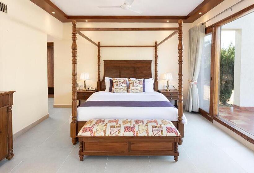 스탠다드 룸 킹사이즈 침대, Suryavilas Luxury Resort & Spa