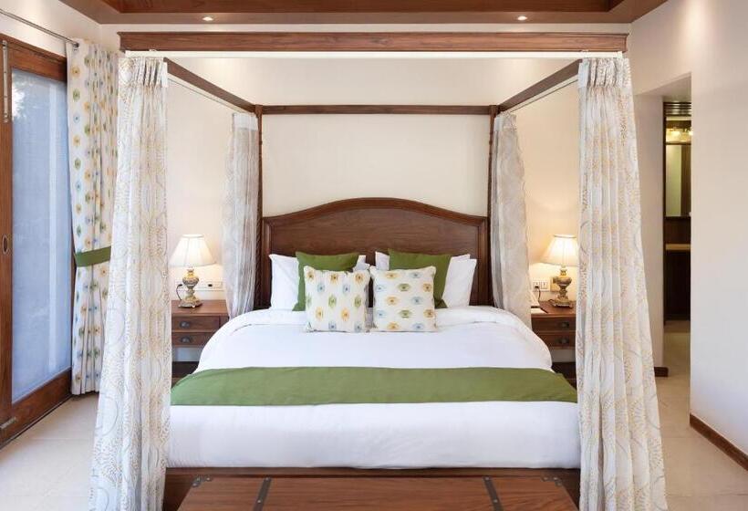 스탠다드 룸 킹사이즈 침대, Suryavilas Luxury Resort & Spa