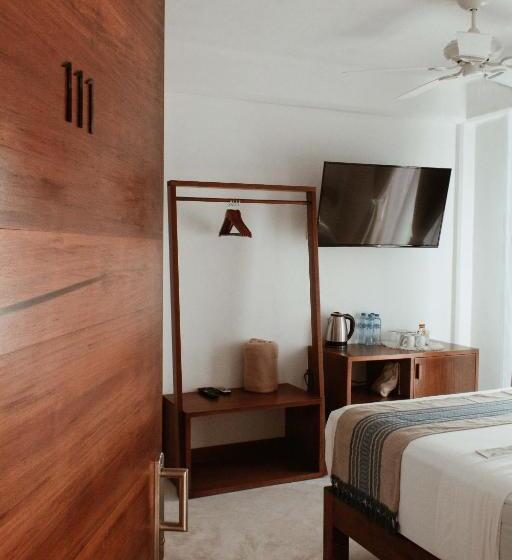 バルコニー付きジュニアスイート, Noah Beach Hotel & Suites