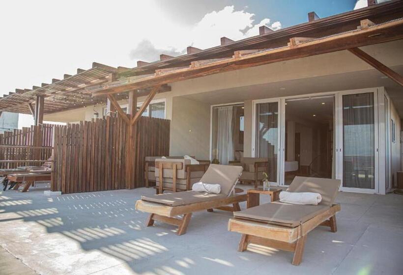 オーシャンビュースーペリアースイート, Noah Beach Hotel & Suites