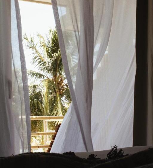 スイート, Noah Beach Hotel & Suites